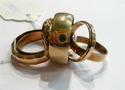 Lot 190 - Six 9ct gold band rings