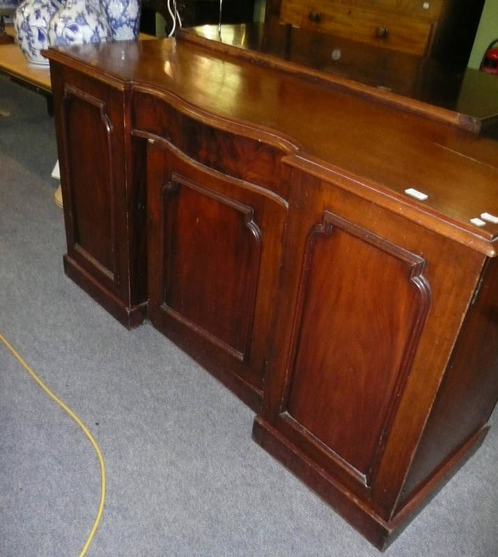 Lot 666 - Victorian mahogany dresser