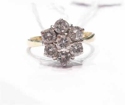 Lot 89 - An 18ct gold diamond daisy cluster ring, 1.25 carat approximately