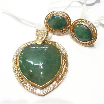 Lot 90 - A jade, gold and diamond heart pendant and a pair of earrings