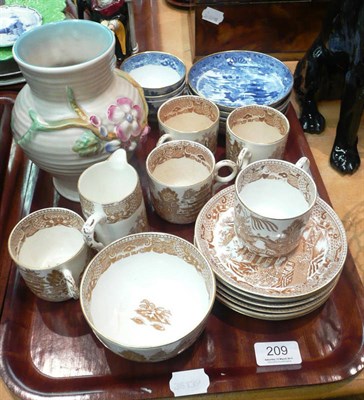 Lot 209 - Blue and white tea bowls and saucers, Clarice Cliff vase and a part tea set