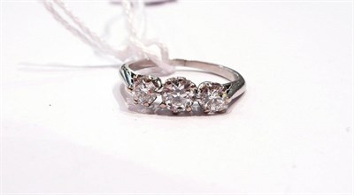 Lot 233 - Three stone diamond ring