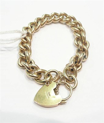 Lot 254 - Gold link chain bracelet