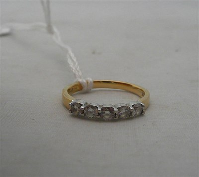 Lot 67 - Diamond five stone ring