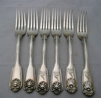Lot 74 - A set of six early Victorian silver shell pattern forks, 19oz