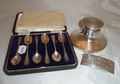 Lot 120 - A silver capstan inkwell, a cased set of six silver teaspoons and a silver card case