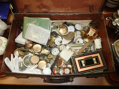 Lot 160 - Suitcase of pocket watches