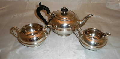 Lot 187 - A silver three piece bachelors tea service, 30oz