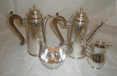 Lot 195 - A silver four piece Art Deco coffee service, 33oz