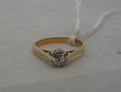 Lot 234 - An 18ct gold diamond solitaire ring