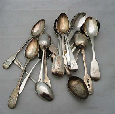 Lot 247 - A collection of assorted silver teaspoons, Georgian and later, 10oz