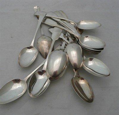 Lot 248 - A collection of assorted silver teaspoons, Georgian and later, 11oz