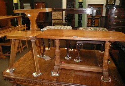 Lot 436 - Beaverman oak table and 'Beirut' chair