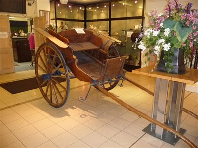 Lot 608 - Horse market cart