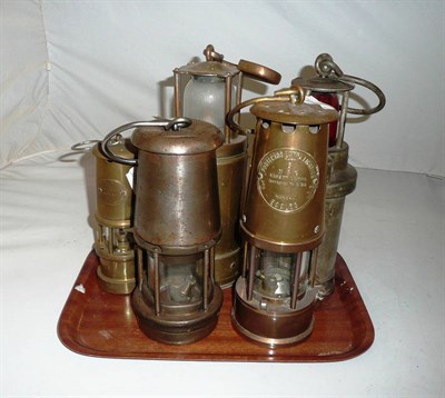 Lot 19 - Tray of miners lamps