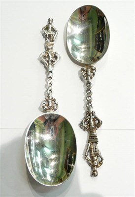 Lot 84 - A pair of silver apostle spoons, London 1893