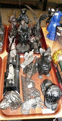 Lot 163 - Two trays of assorted metal and cast figures