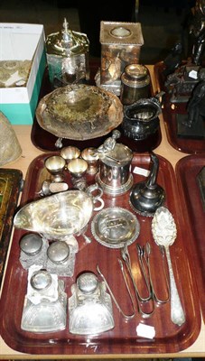 Lot 172 - Quantity of silver plate on two trays