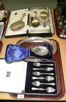 Lot 249 - Silver dressing table pieces, cased silver grapefruit spoons, shell butter dish and oval tray