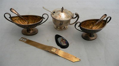 Lot 49 - A pair of silver salts, silver mustard and a damaged watch