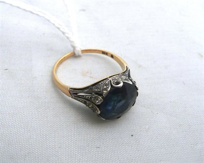 Lot 52 - A stone set dress ring, stamped 18k, af
