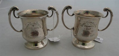 Lot 88 - Pair of small two-handled silver cups, oz