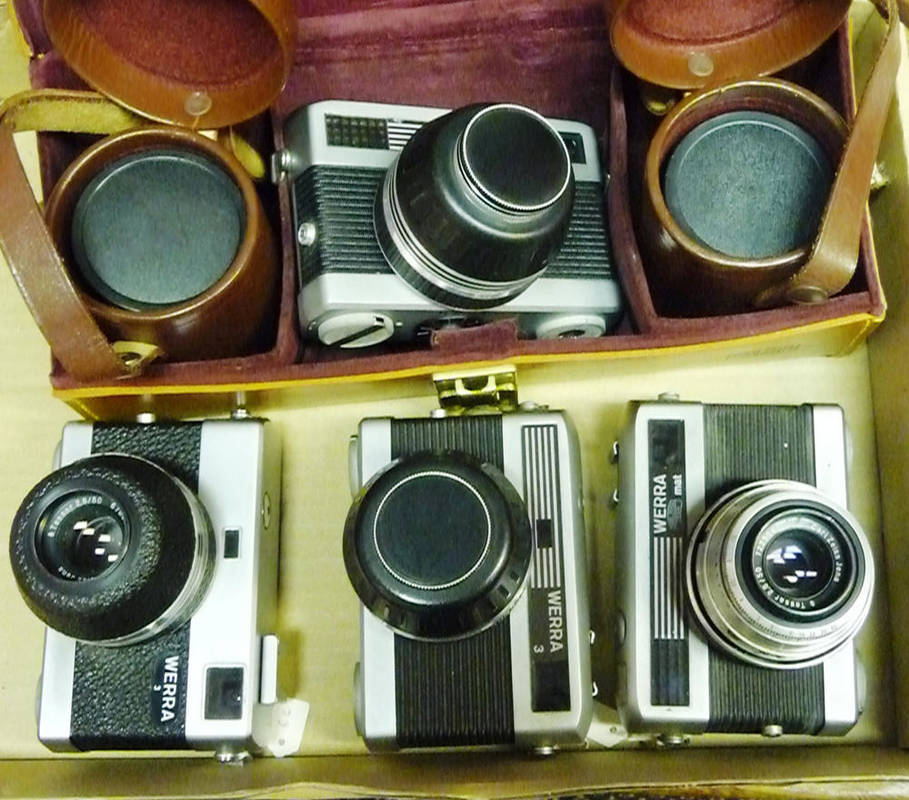 Lot 1124 - A Carl Zeiss Werra Matic Camera Outfit, with Tessar f2.8/50mm lens, Cardinar f4/100mm lens,...