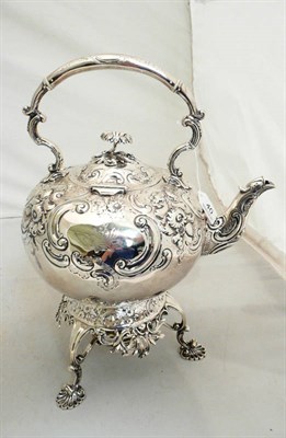 Lot 40 - A Victorian silver kettle on stand, 59oz