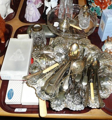 Lot 53 - A quantity of silver plated wares, including flatware