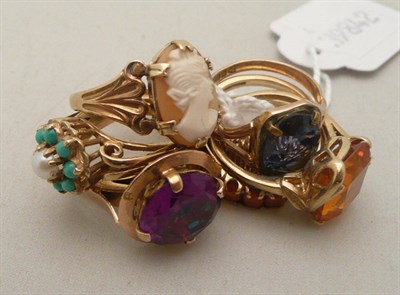Lot 174 - Assorted stone set rings including a cameo, turquoise and coloured stones (8)