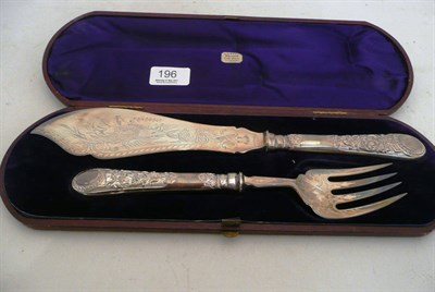 Lot 196 - A Silver fish slice and fork cased