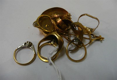 Lot 78 - Assorted brooch and ring mount, scrap jewellery etc