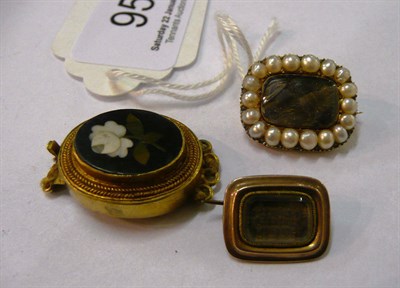 Lot 95 - Two memorial brooches and a pietra dura clasp