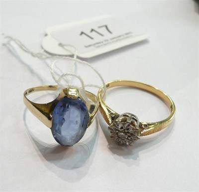 Lot 117 - Two gold rings