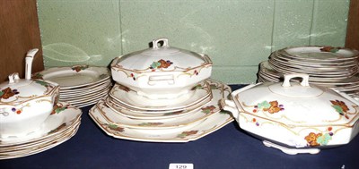 Lot 129 - A Hood's Ltd 'Vine' dinner service