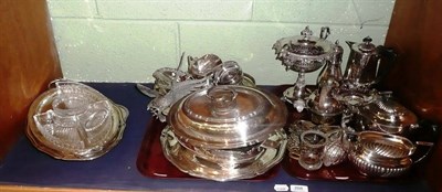 Lot 268 - A shelf of silver plated ware