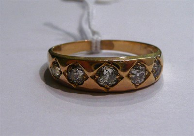 Lot 16 - A gold and diamond ring
