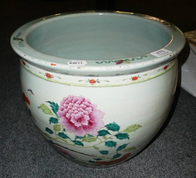 Lot 475 - A 19th century Chinese porcelain famille rose fish bowl