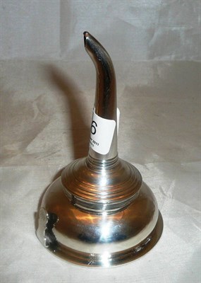 Lot 536 - A Georgian silver wine funnel