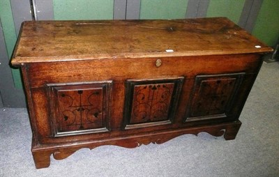 Lot 645 - Oak coffer