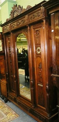 Lot 650 - Breton armoire