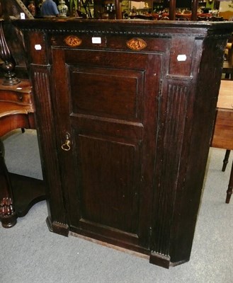 Lot 680 - Oak corner cupboard