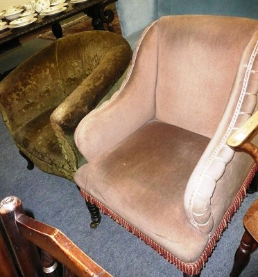 Lot 733 - Two upholstered tub chairs