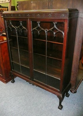 Lot 747 - Early 20th century mahogany glazed china cabinet