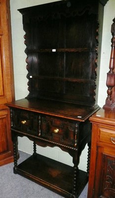Lot 784 - Oak dresser