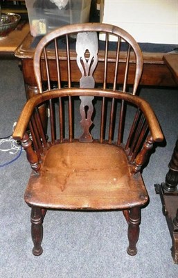 Lot 815 - 19th century Windsor chair