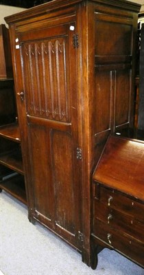 Lot 949 - Linen fold hall robe