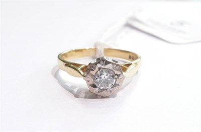 Lot 5 - An 18ct gold diamond solitaire ring, carat weight 0.33 approximately