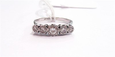 Lot 28 - A five stone diamond ring