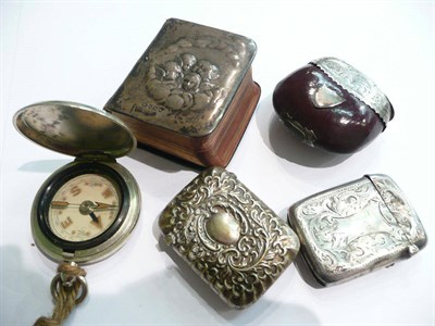 Lot 50 - A silver vesta case, plated vesta case, nickel plated compass, vesta/snuff case and a silver...